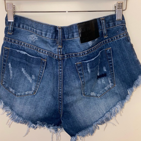 OneTeaspoon Denim Shorts - Picture 2 of 2